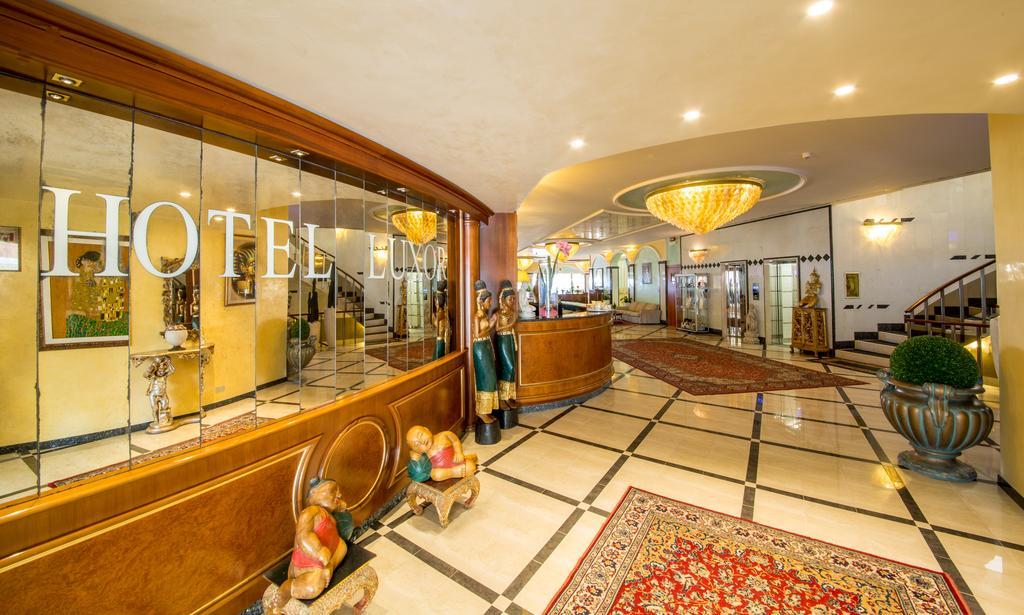 Luxor E Cairo The Beach Resort Lido di Jesolo Dış mekan fotoğraf