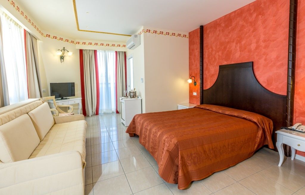 Luxor E Cairo The Beach Resort Lido di Jesolo Dış mekan fotoğraf
