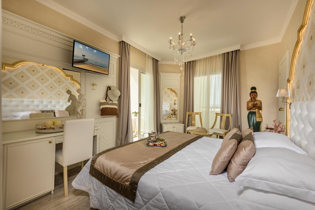 Luxor E Cairo The Beach Resort Lido di Jesolo Dış mekan fotoğraf
