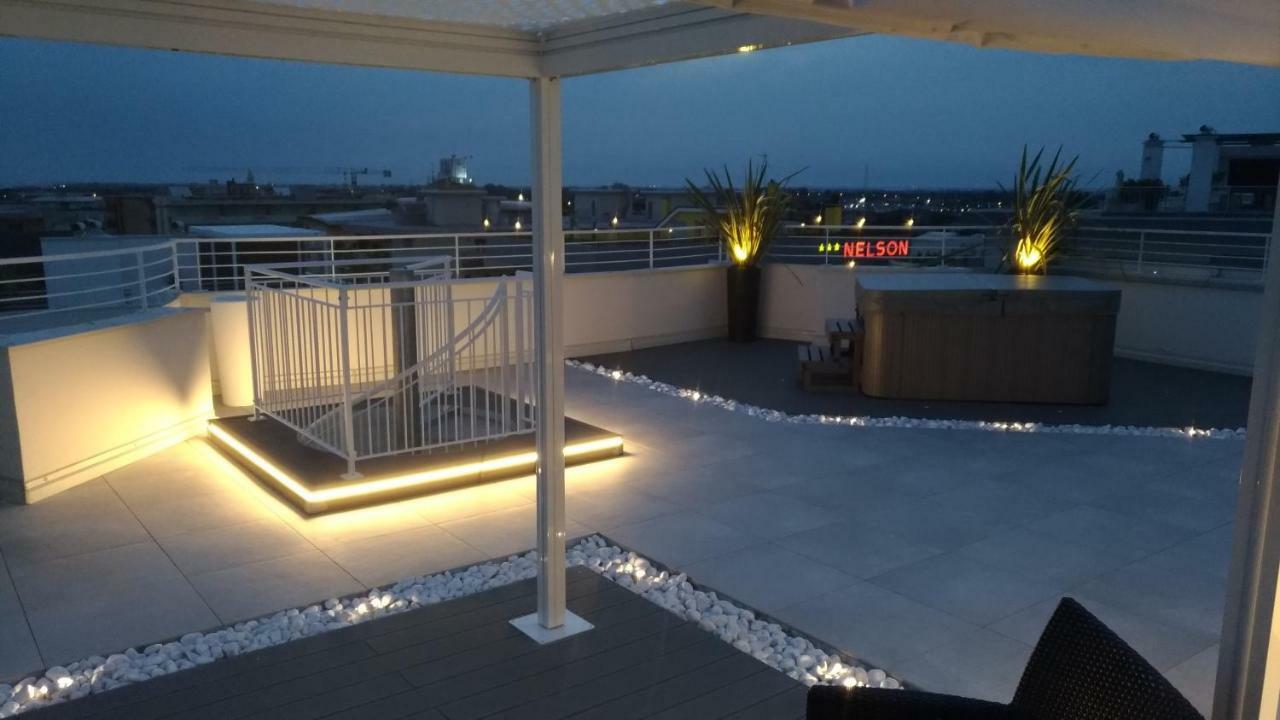 Luxor E Cairo The Beach Resort Lido di Jesolo Dış mekan fotoğraf